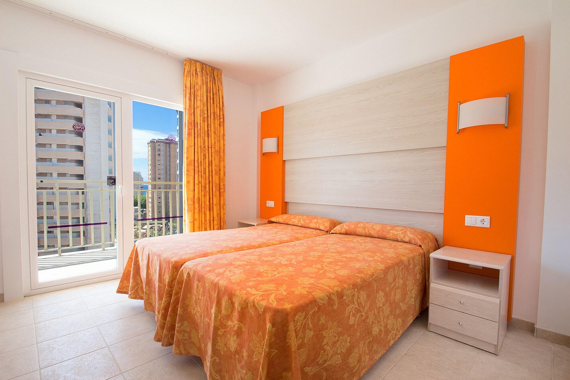 Hotel Servigroup Orange Бенидорм Екстериор снимка